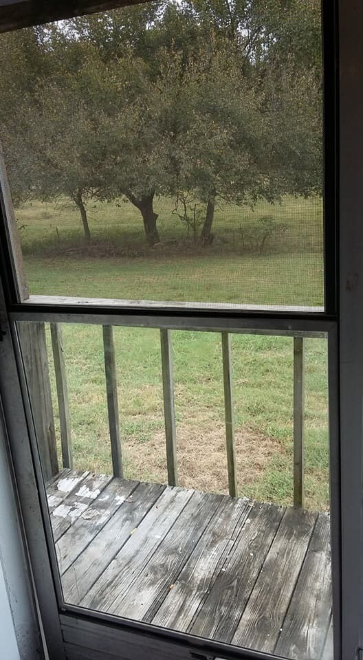 Building Photo - 2 bedroom 1 bath house in Stilwell