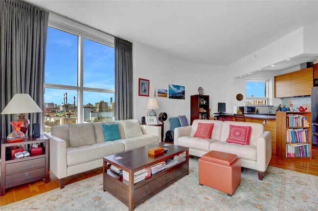 Foto del edificio - 11-24-24 31st Avenue