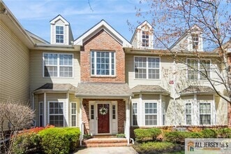 Building Photo - 199 Pinelli Dr
