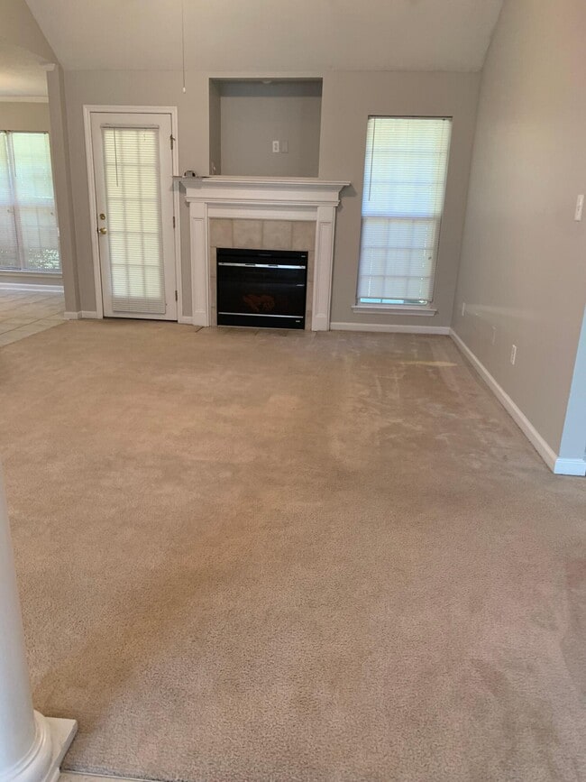 Building Photo - 4047 Rosedale Pl