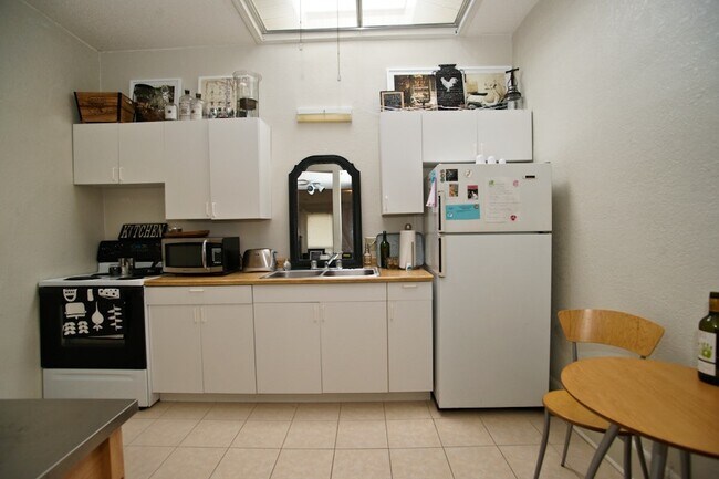Foto del edificio - 704 N 3rd St