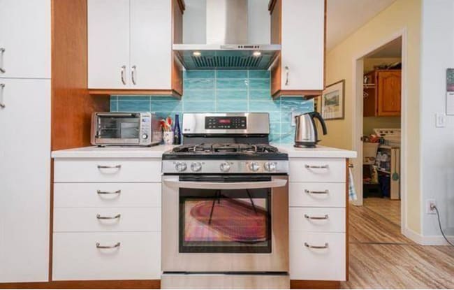 Building Photo - 20560 124A Av