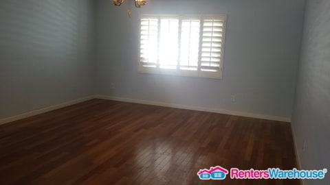 Building Photo - 4201 E Camelback Rd