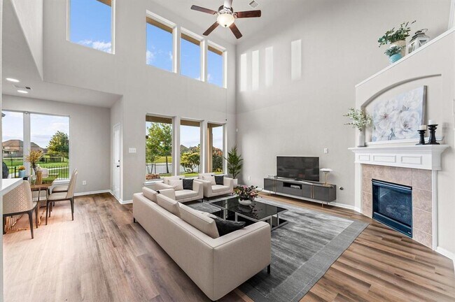 Foto del edificio - 9415 Vista Falls Ct