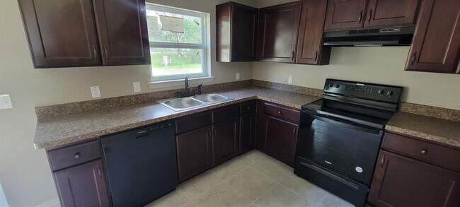 Foto del edificio - 5391 NW 55th Ct