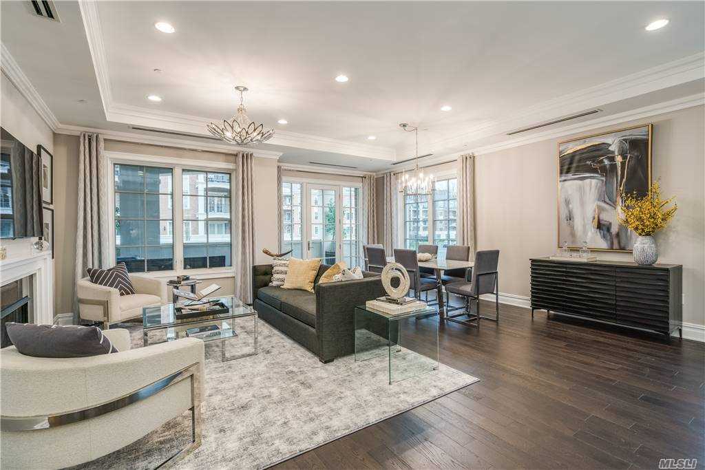 Primary Photo - 3000 Royal Ct