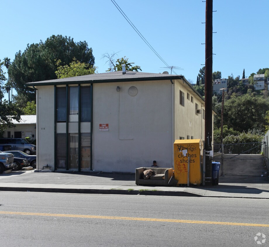 Building Photo - 110 Avenue 50