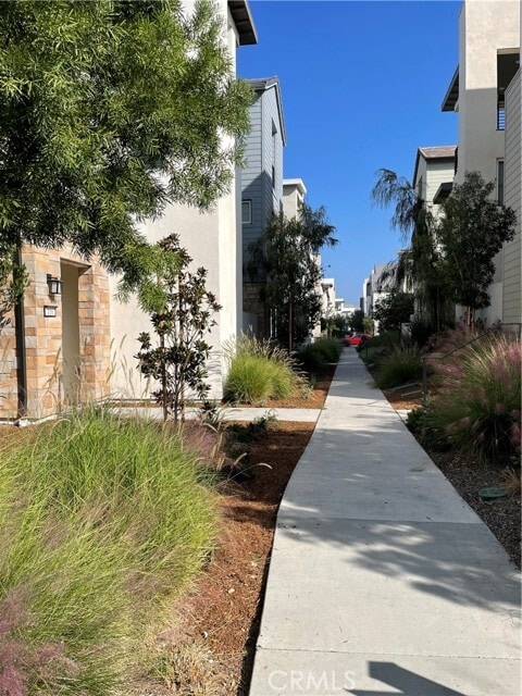 Building Photo - 116 Scale