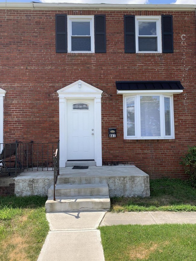 861 Parkway Ave, Ewing Township, NJ 08618 Townhome Rentals in Ewing