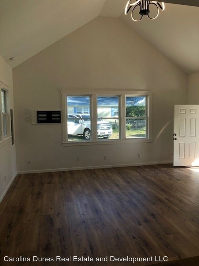 Building Photo - 1 br, 1 bath House - 107 B Etheridge Road