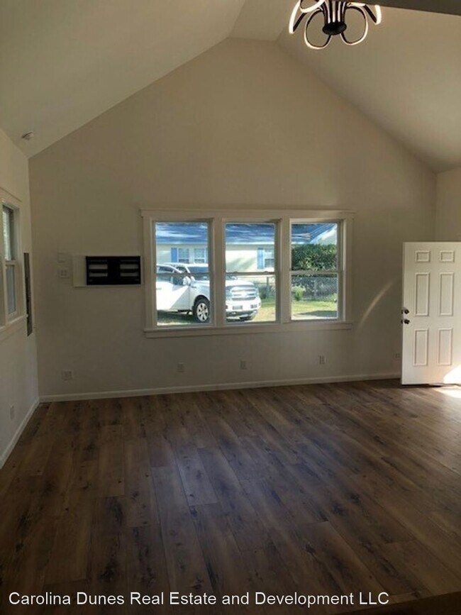 Foto del edificio - 1 br, 1 bath House - 107 B Etheridge Road
