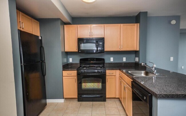 Kitchen - 800 4th St SW