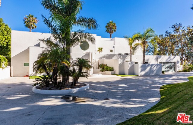 Foto del edificio - 0 Malibu Crest Dr