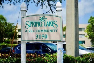 Building Photo - 3154 Via Poinciana