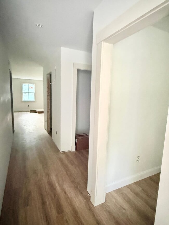 Building Photo - Brand New 3 Bedroom Townhouse for Rent