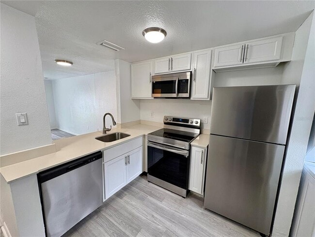 Building Photo - 408 57th Ave Dr E