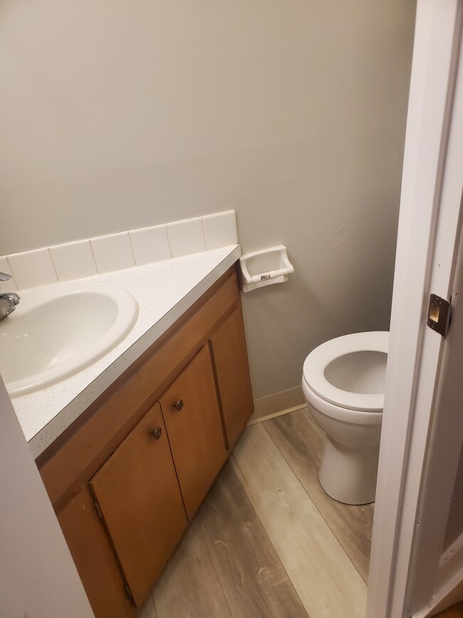 Half Bath - 20 Eastgate Ave