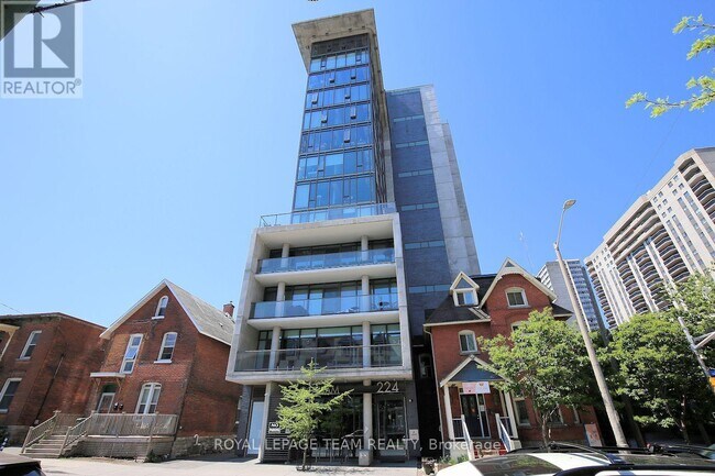 Building Photo - 224 Lyon St. N