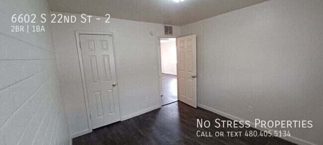 Foto del edificio - 6602 S 22nd St