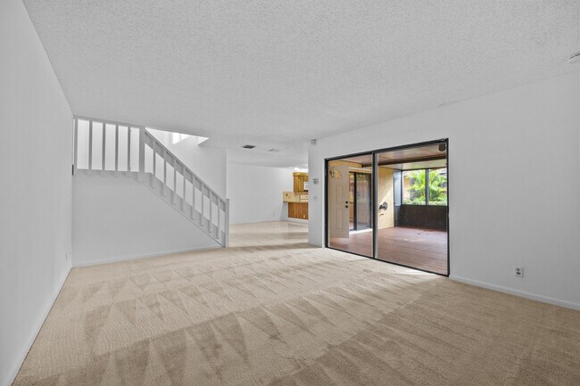 Building Photo - 4211 Turnberry Cir