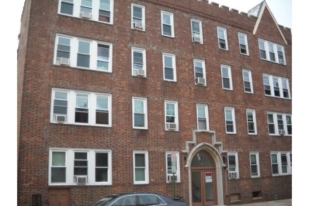 Building Photo - 6 Belleview Ave
