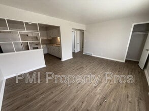Building Photo - 7701 W Hampton Ave