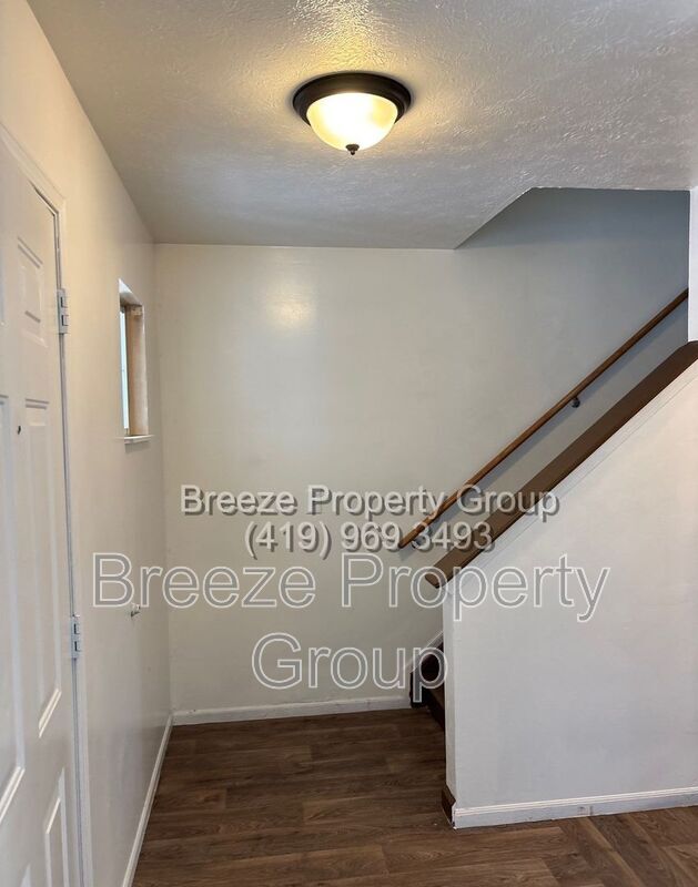 Foto del edificio - 57 W Warren Ave