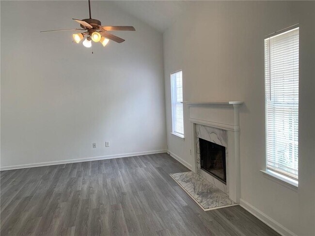 Building Photo - 6558 Wellington Chase Ct