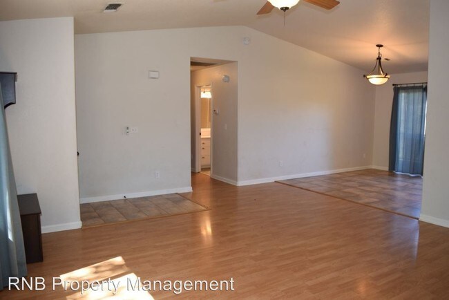 Building Photo - 3 br, 2 bath House - 1275 Live Oak Lane