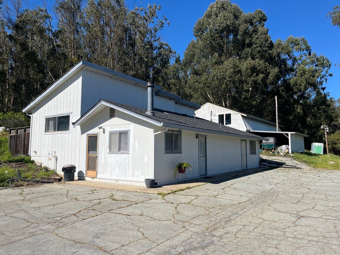 Primary Photo - 6810 Tustin Rd