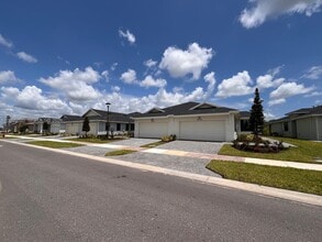 Building Photo - 10755 NW Wilgrove Lane