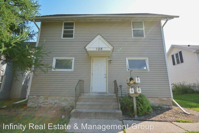 Building Photo - 108 7th St NW