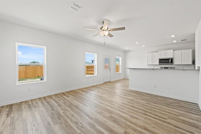 Building Photo - 14713 Eagles Claw Wy