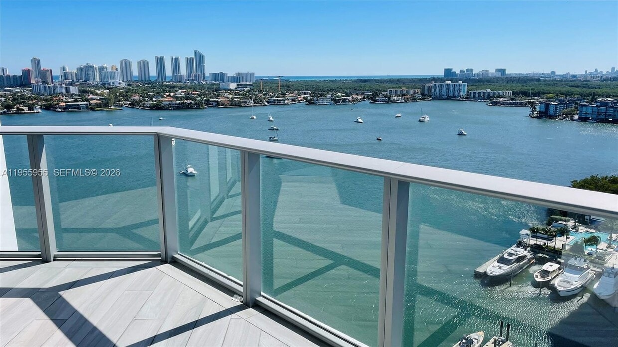 Building Photo - 17111 Biscayne Blvd
