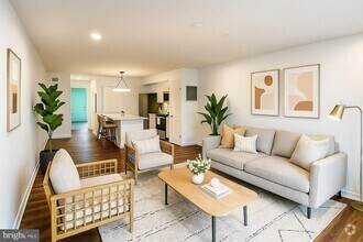 Building Photo - 50 Darien Way
