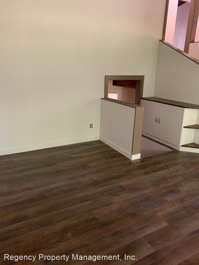 Building Photo - 3 br, 1.5 bath House - 2445 SW Willamette ...