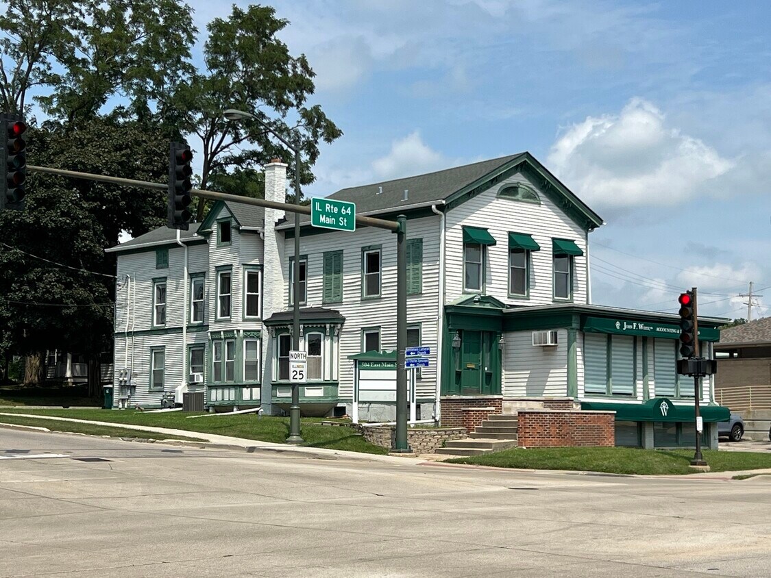 Primary Photo - 504 E Main St