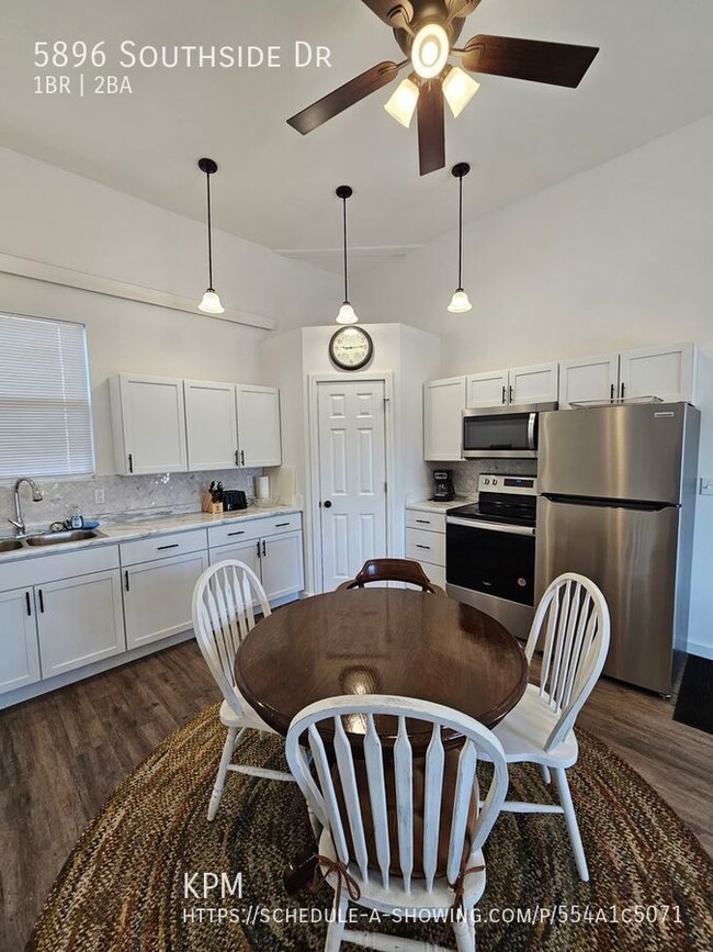 Building Photo - 1302 E Fairmont Blvd