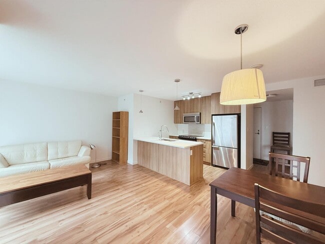 Building Photo - 13325-1102A 102 A Ave