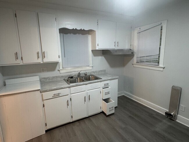 Foto del edificio - 3 Bedroom House - Excellent value for Bric...
