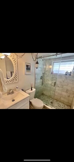 Baño - 1920 NE 51st Ct