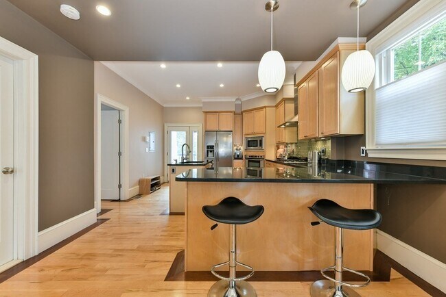 Foto del edificio - 62 Sawyer Ave