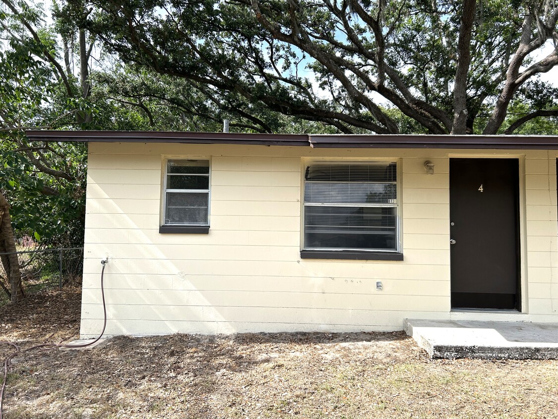 Primary Photo - 8131 Cass Rd