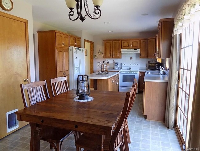 Foto del edificio - 3377 Staley Rd