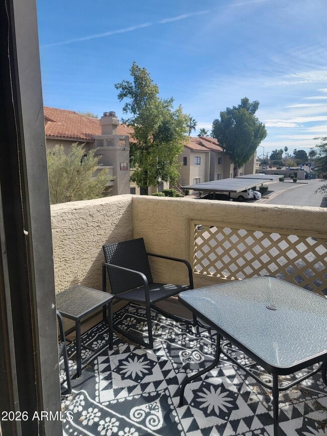 Foto del edificio - 930 N Mesa Dr