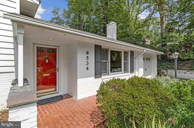 Foto del edificio - 6534 Jay Miller Dr