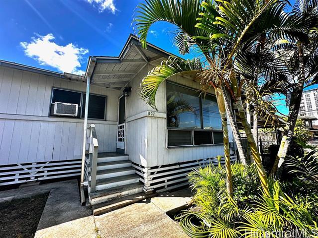 Foto del edificio - 807 Kaaloa St