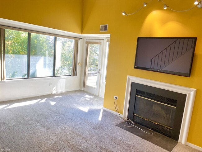 Building Photo - 18454 Bishopstone Ct