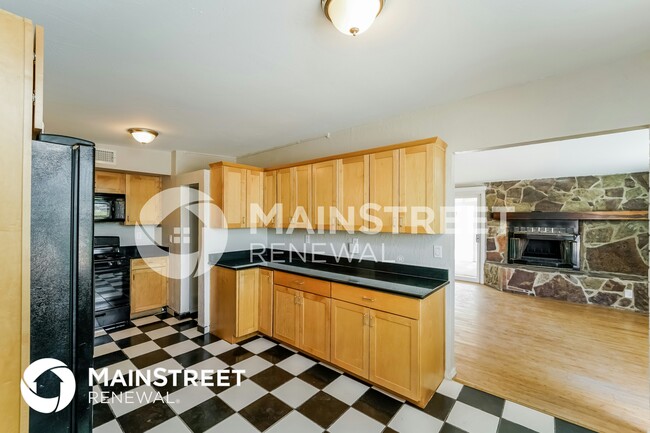Building Photo - 8510 E Ruby Dr
