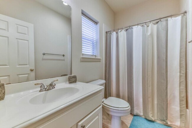 Foto del edificio - 7146 Windwater Pkwy N